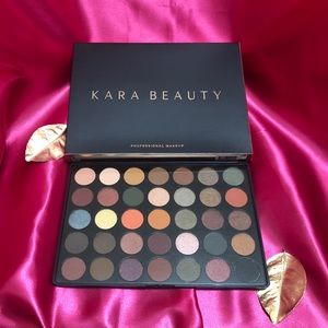 ES07 FALL SEASON EYESHADOW PALETTE